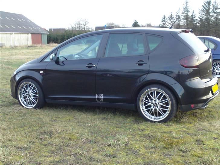 Seat Seat Altea FR 'SOLGT' - 19" sommer som følger med i handlen, fra i sommer´s 09 billede 3