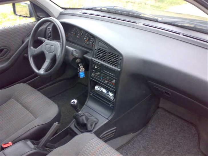 Peugeot 405 1.8 GRX "SOLGT" billede 13