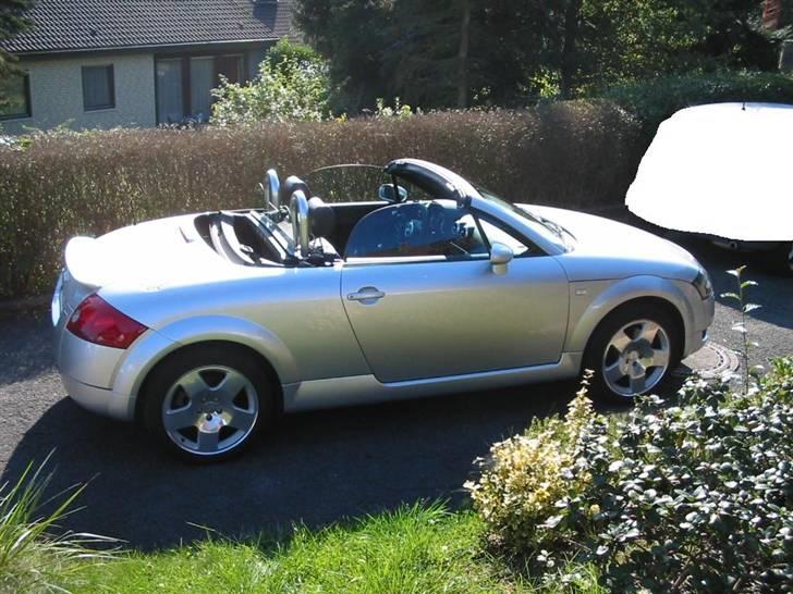 Audi TT 1,8T Quatro Roadster billede 2