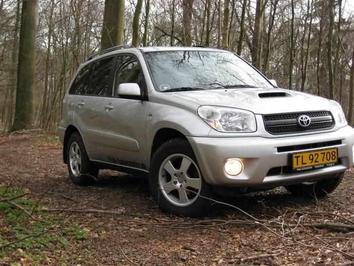 Toyota Rav 4 2,0 D4D *solgt* billede 2