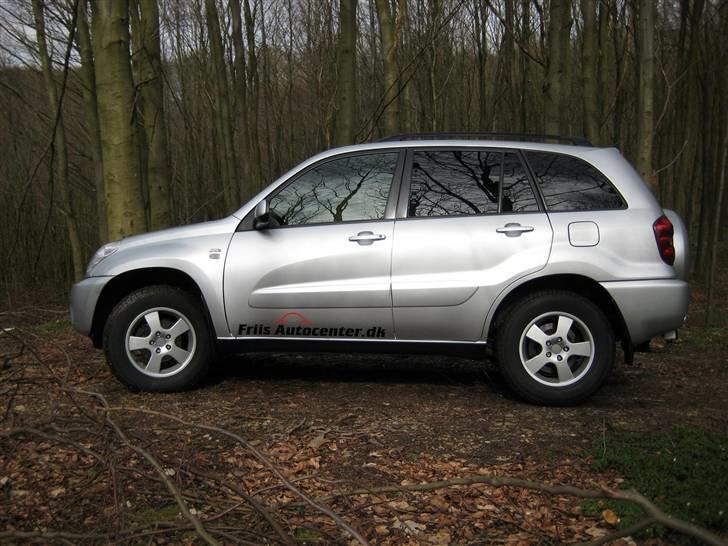 Toyota Rav 4 2,0 D4D *solgt* billede 7