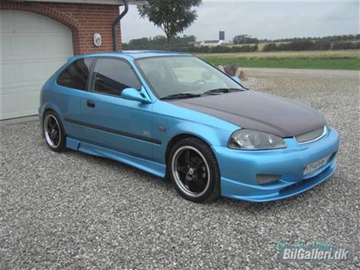 Honda Civic (Solgt) - Sådan kommer den til at se ud med det hele på! billede 1