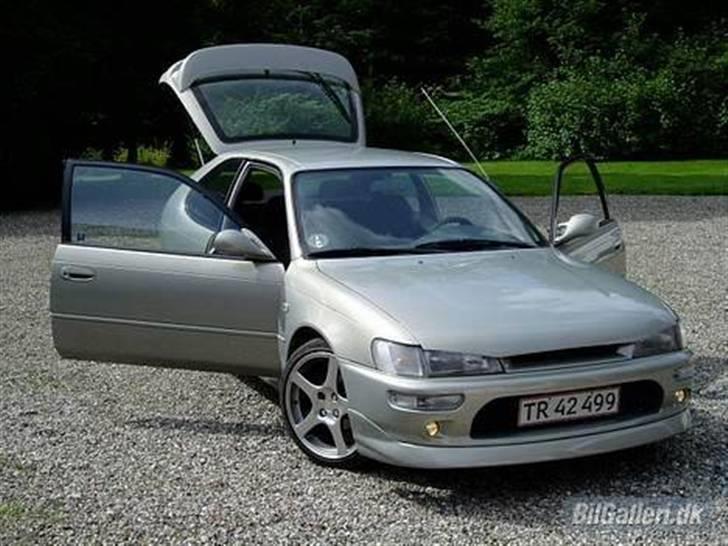 Toyota Corolla 1,6 GSi -SOLGT- billede 2