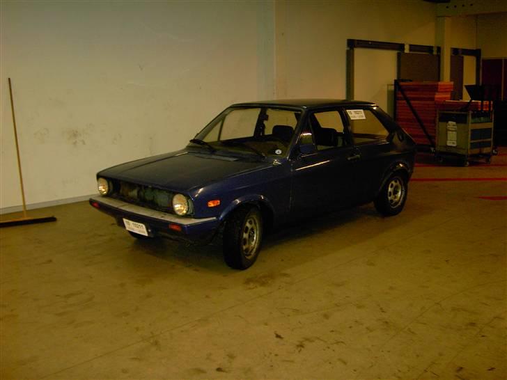 VW                mk 1 SOLGT - ja da Daniel og mig havde aftalt han købte den så skulle ham og martin jo lege hehe billede 11