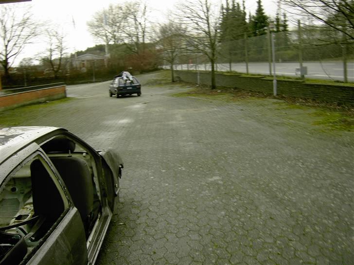 VW                mk 1 SOLGT - ja da Daniel og mig havde aftalt han købte den så skulle ham og martin jo lege hehe billede 12