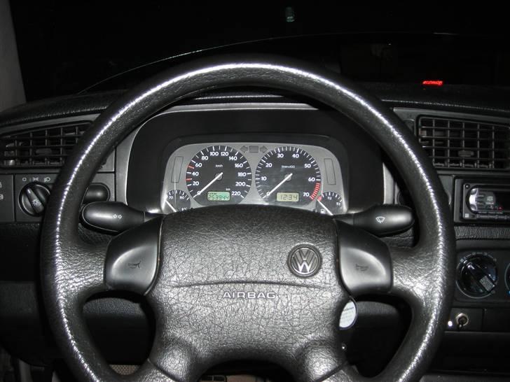 VW Golf 3 *SOLGT* - kabinen billede 6