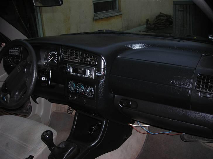 VW Golf 3 *SOLGT* - kabinen før sæder blev renset billede 7