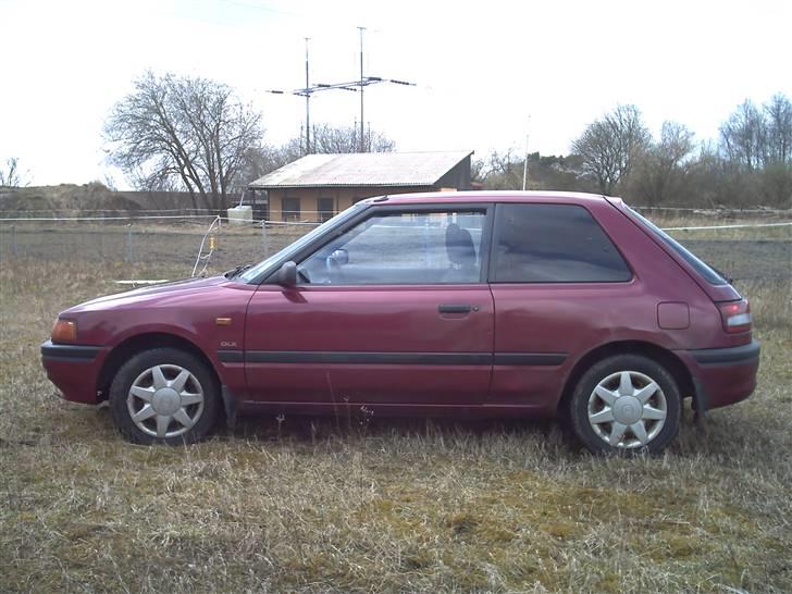 Mazda 323 billede 5