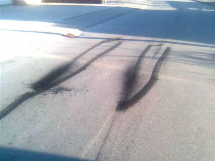 Ford sierra dohc 2,0i 8v - Hehe ja en dag ude ved Frau T hehe på vinter dæk billede 20