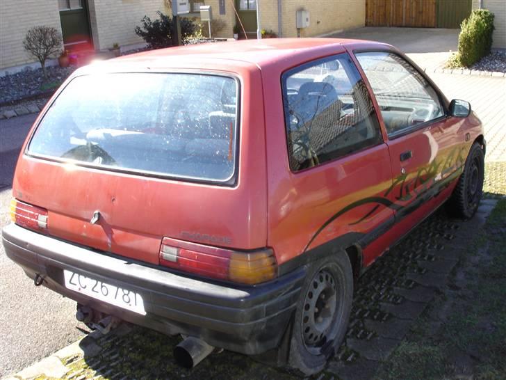 Daihatsu Charade solgt billede 5