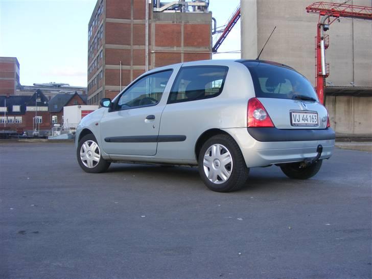 Renault Clio ll 1.2 16V TILSALG billede 7