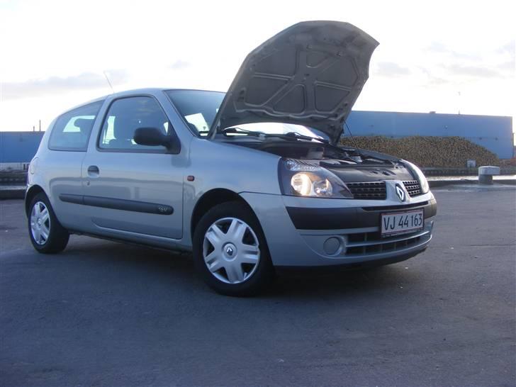 Renault Clio ll 1.2 16V TILSALG billede 8