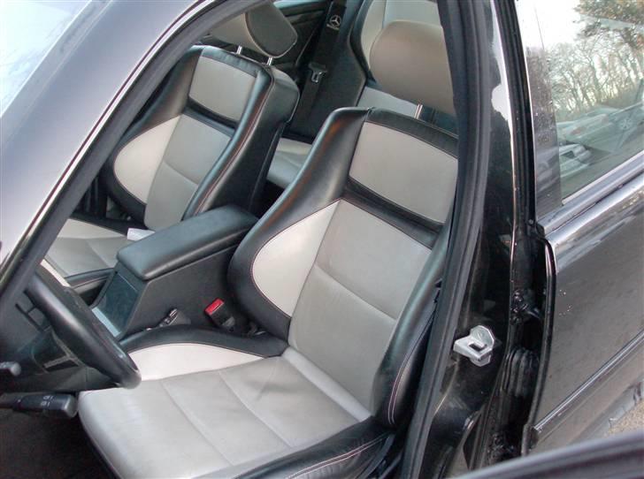 Mercedes Benz C43 AMG billede 4