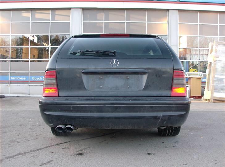 Mercedes Benz C43 AMG billede 8