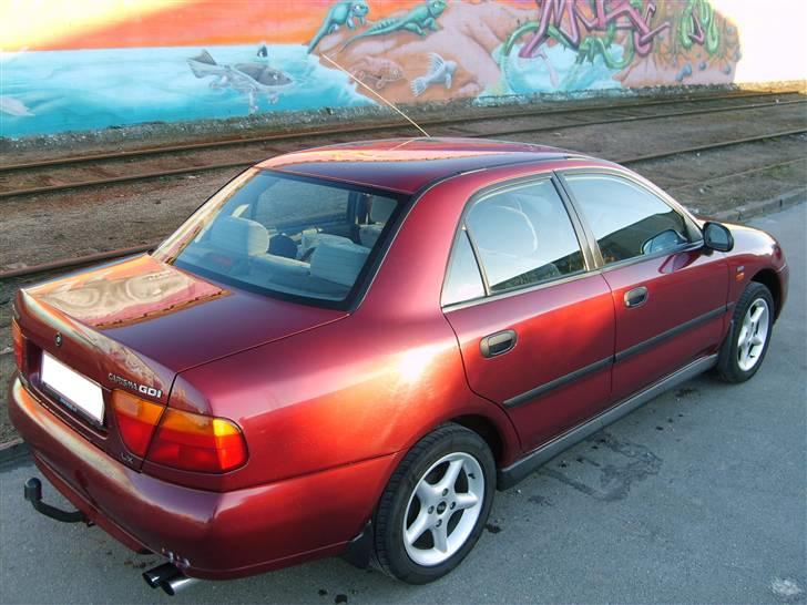 Mitsubishi Carisma 1,8 GDI   (Solgt) billede 2