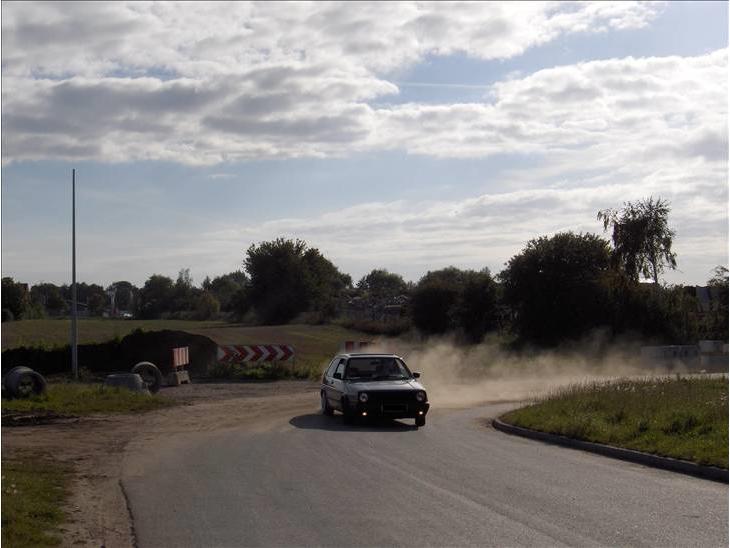 {{currentPhoto.altText}} billede {{currentPhoto.number}}