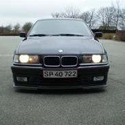 BMW e36 compact     (SOLGT)