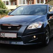 Kia Ceed 1,6 CRDI *Solgt*