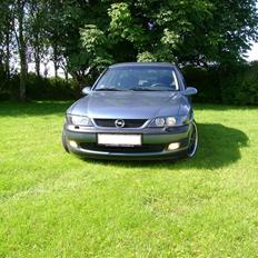 Opel vectra B comfort 1,8 16v   TIL SALG