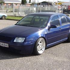 VW Bora 2,3 V5 170 Highline