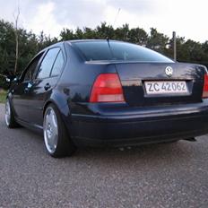 VW Bora 2,0 Totalskadet