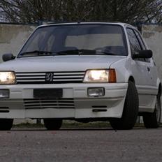 Peugeot 205 1.9 GTI