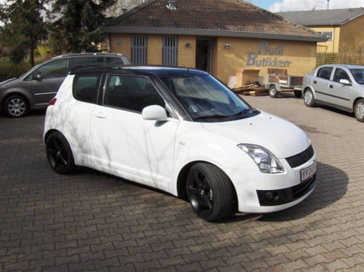 Suzuki swift GL-J billede 10