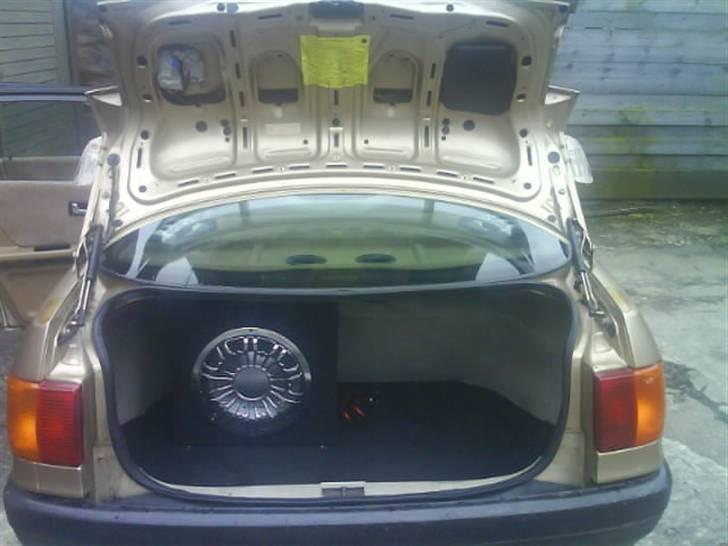 Audi 80 1.8 SOLGT billede 11