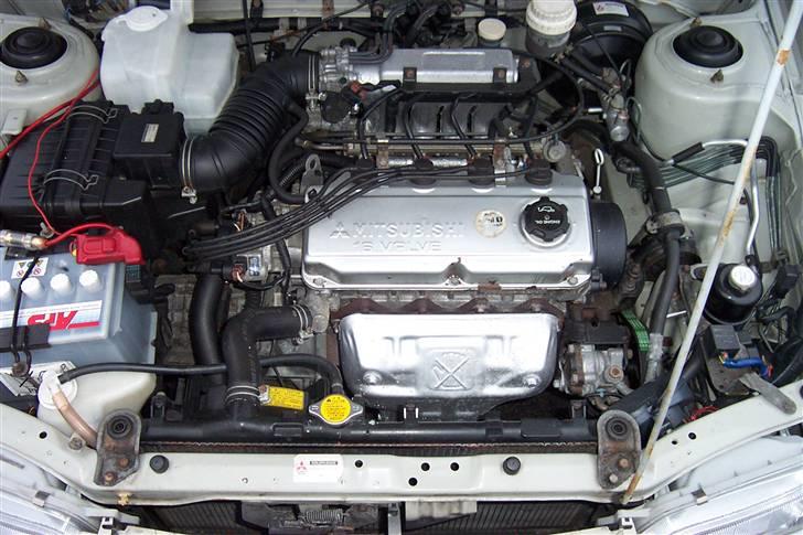 Mitsubishi Lancer 16v - Det så her kraftværket ligger...161hk billede 6