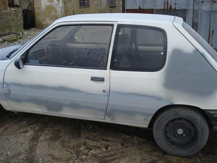 Peugeot 205 xri solgt billede 13