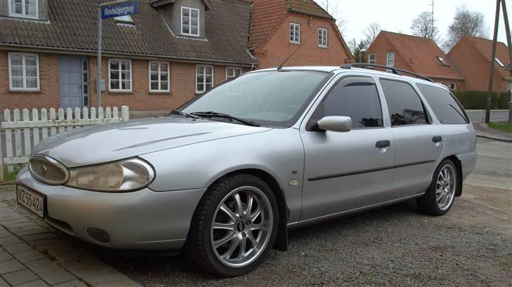 Ford Mondeo 2,5 V6 St.car. (Solgt) - Nye 17" fælge. billede 8