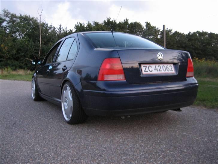 VW Bora 2,0 Totalskadet billede 2