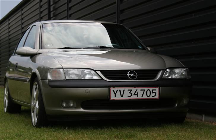 Opel Vectra B 1.8 *Solgt* billede 6