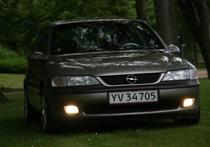 Opel Vectra B 1.8 *Solgt* billede 8