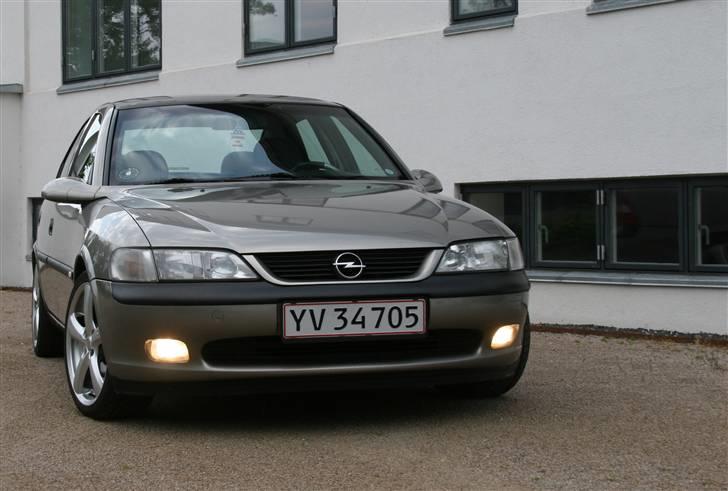 Opel Vectra B 1.8 *Solgt* billede 13