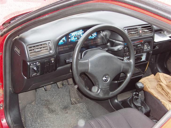 Opel vectra a 1,8 billede 4