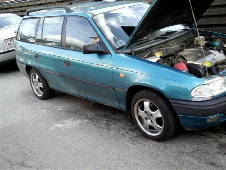 Opel astra 1.6i 16v (solgt) billede 4