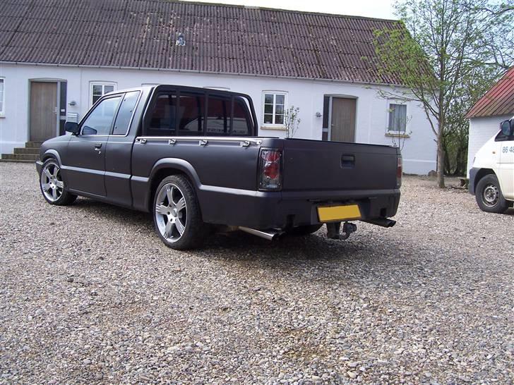 Mazda B2000 "solgt" billede 6