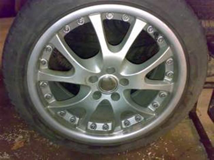 Toyota Carina E 1,6 Commander - de "nye" sommer fælge AEZ BIMO billede 11