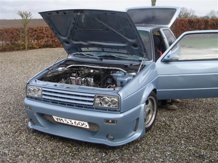 VW Golf 2 1.8 GTI *Solgt* billede 2