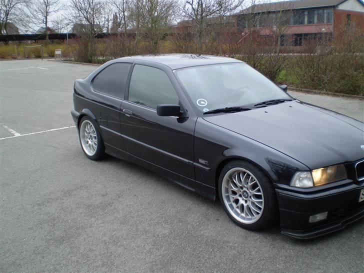 BMW e36 compact     (SOLGT) billede 3