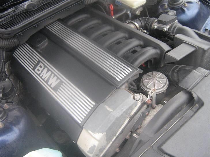 BMW 320i  billede 13