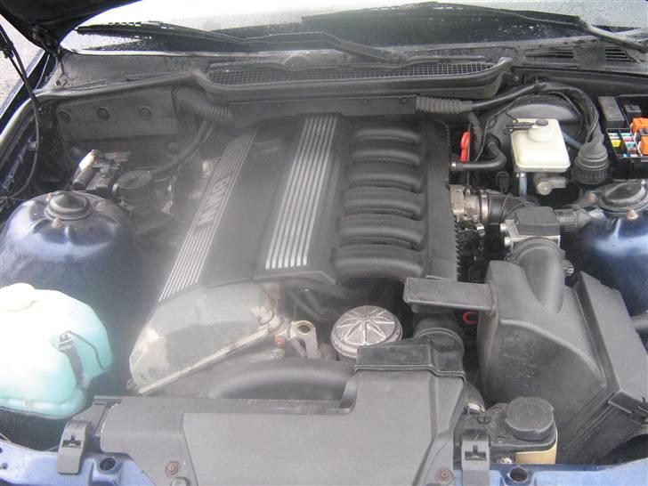 BMW 320i  billede 14