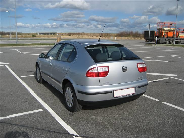 Seat Leon 1,9 TDI Stella SOLGT - På en rasteplads i det nordjyske... billede 3