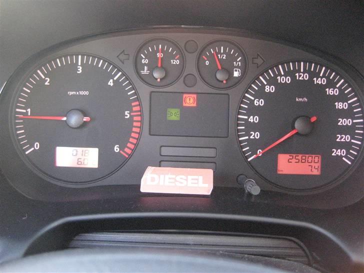 Seat Leon 1,9 TDI Stella SOLGT - Klam sticker der skal fjernes asap :) billede 9