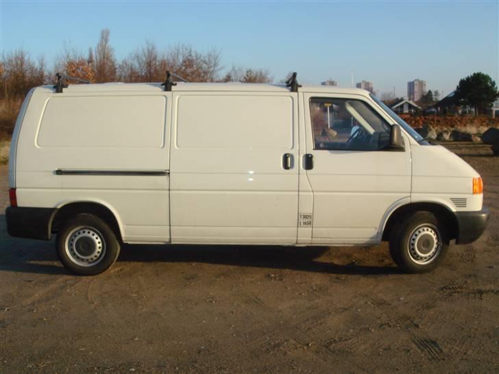 VW Transporter 2,5TDI Lang billede 10