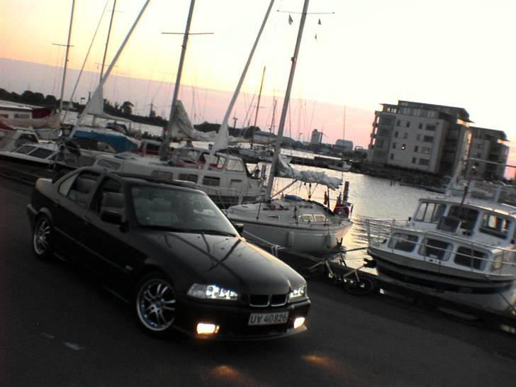 VW POLO 1,9 (GTI)  - Står altid flot til en fin solnedgang... Men se mere til den i profil. billede 10