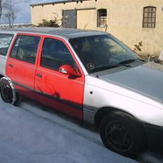 Opel kadett e 2,0 st.car GSI