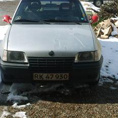Opel kadett e 2,0 st.car GSI