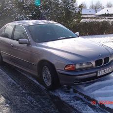 BMW BMW 528i E39 solgt.